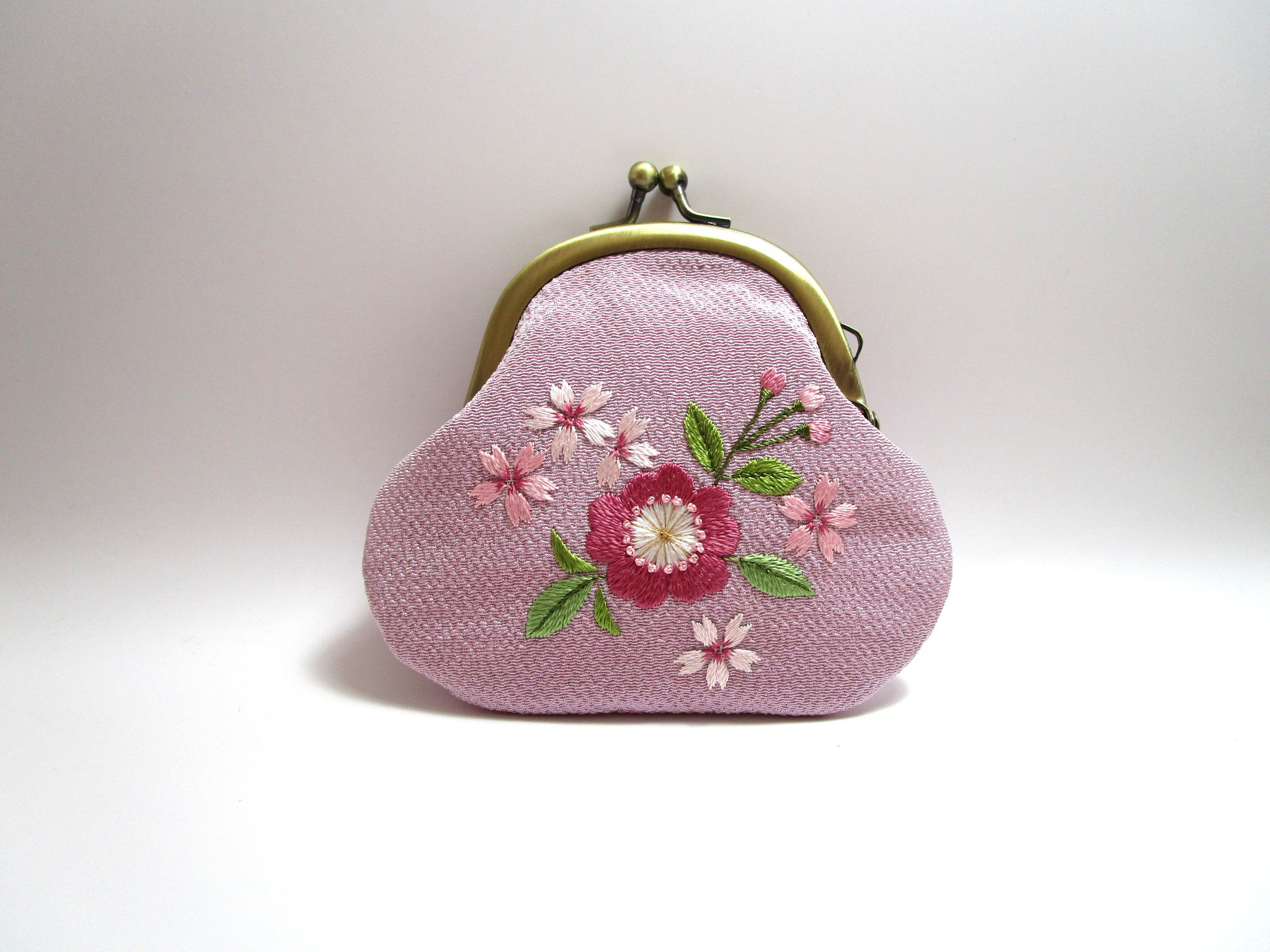 ✨レア　未使用級✨kawa-kawa　がま口　コインケース　ロゴ刺繍　ミラー 若者の大愛商品 レア ミラー ロゴ刺繍 コインケース がま口 未