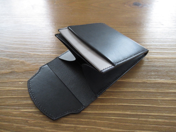 手縫い コンパクト財布　小さい財布　ミニ財布　革財布　革財布 7枚目の画像