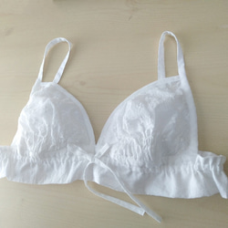 オーガニックコットン　植物刺繍　楽なブラジャー３ 1枚目の画像