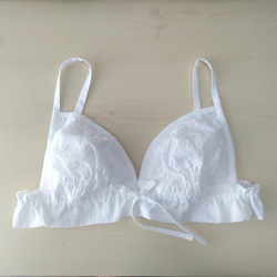 オーガニックコットン　植物刺繍　楽なブラジャー３ 2枚目の画像