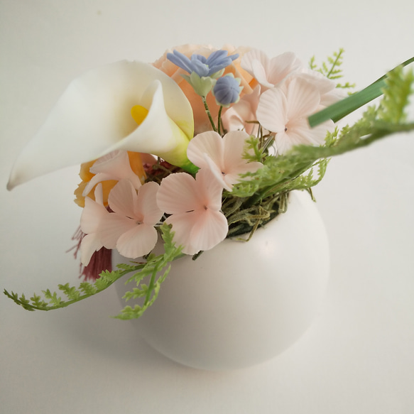 粘土のお供え 1個　樹脂粘土のライトオレンジ系バラのミニ仏花フラワーアレンジメント　送料無料 8枚目の画像