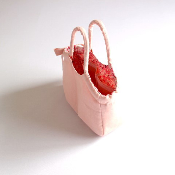 バッグの中で桜が満開♪　リバティのリボンバッグ（受注制作） 13枚目の画像