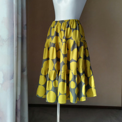 ミモザ色の三段ティアードスカート 1枚目の画像