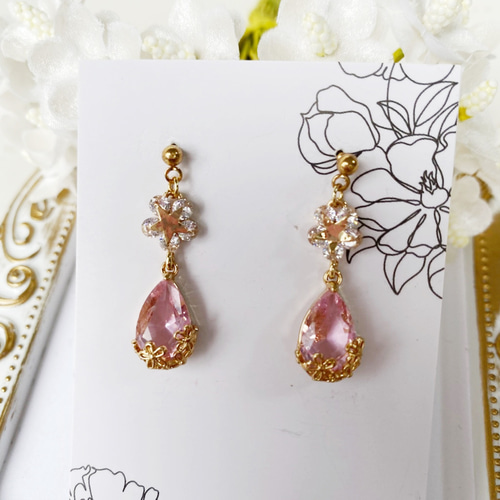 春を感じるお花のピアス18 ピアス（スタッド・一粒） 花なななの