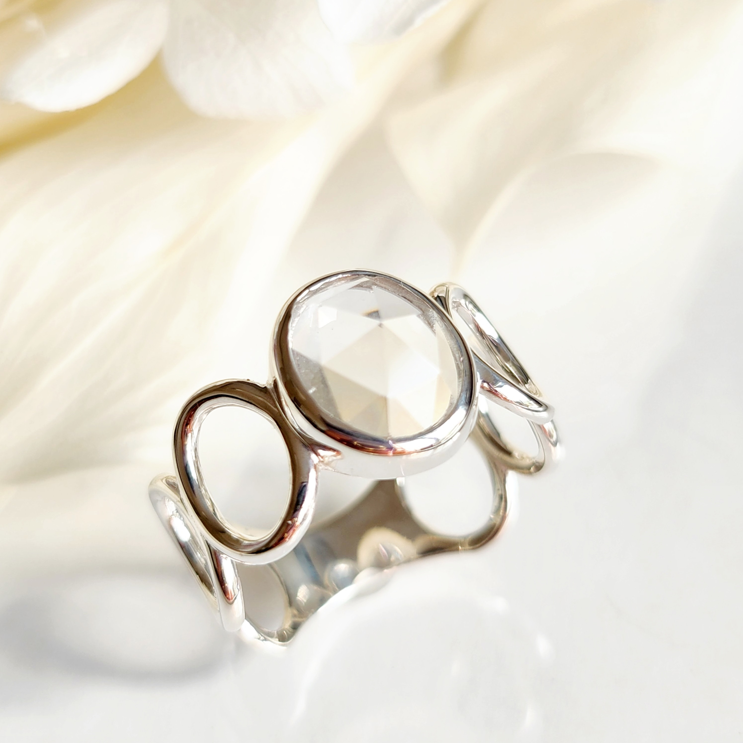 クリスタル　オーバル　10＊８mm　シルバーリングH-182S