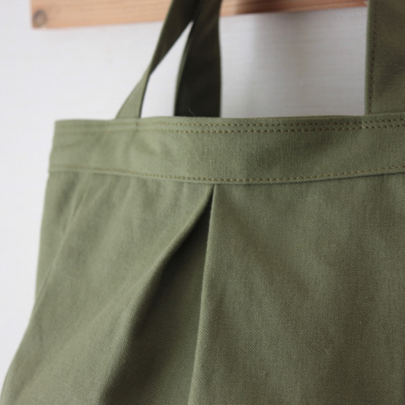 コロンと小さめ帆布トートバッグ（モスグリーン） 4枚目の画像
