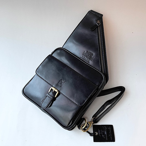 【12月スーパーSALE 15%OFF】 英国デザイン牛革かばん クロスボディII イートンブラック バッグ