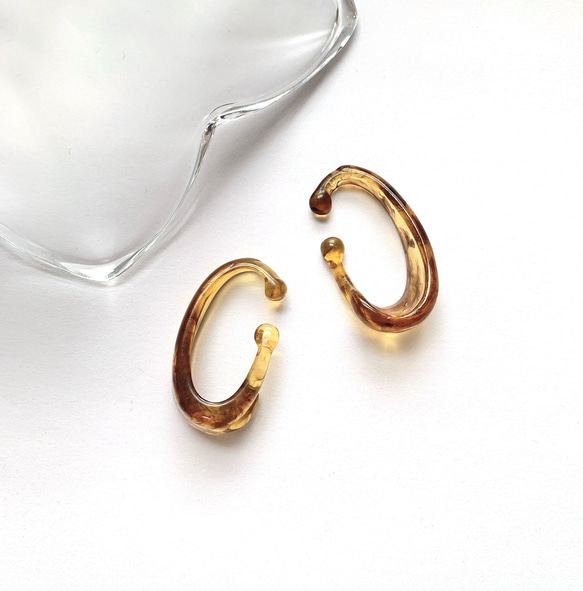 ❤️再販セット❤️  べっ甲カラー　樹脂　イヤーカフ　　　　両耳用♪ 2枚目の画像