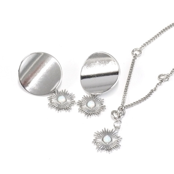 新作 [1 piece] Delicate Sunburst silver charm with natural opal NF 第2張的照片