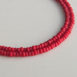 フロストレッド シンプルなビーズのラインネックレス 赤 7枚目の画像