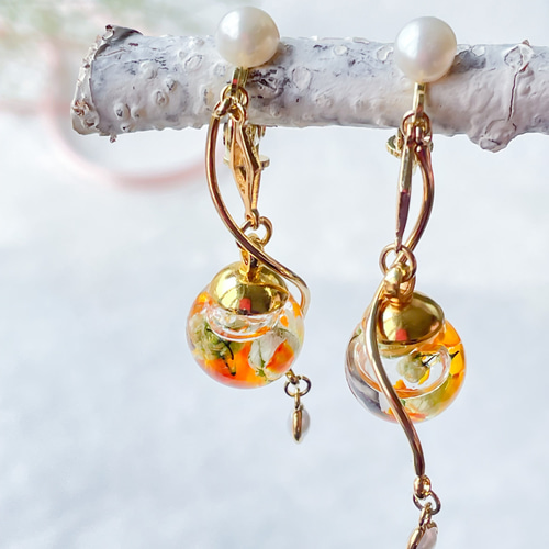 【341】ガラスドームのイヤリング／ピアス ガラスドームピアス（スワロ ブルー） | iichi 日々の暮らしを心地よく