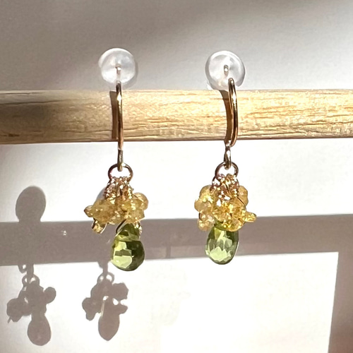 K18イエローサファイア&ペリドットピアス K18イエローサファイア&ペリドットピアス