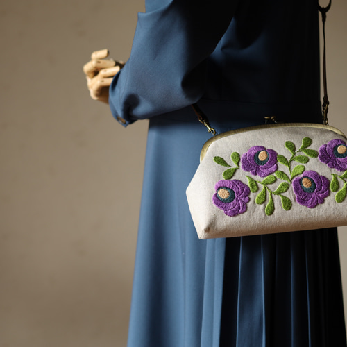 ナチュラルリネン パープル花刺繍 バッグ ポシェット ポシェット