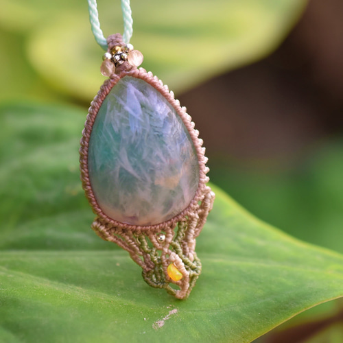 天国の羽根☆エンジェルフェザーフローライト マクラメネックレス979