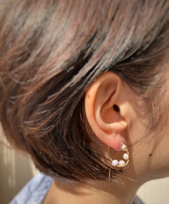 Freshwater Pearl Hoop Earrings 5枚目の画像