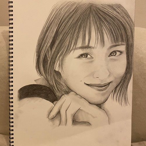 ✨人物模写イラスト白黒✨完全手描き鉛筆画 イラスト なみたん 通販 
