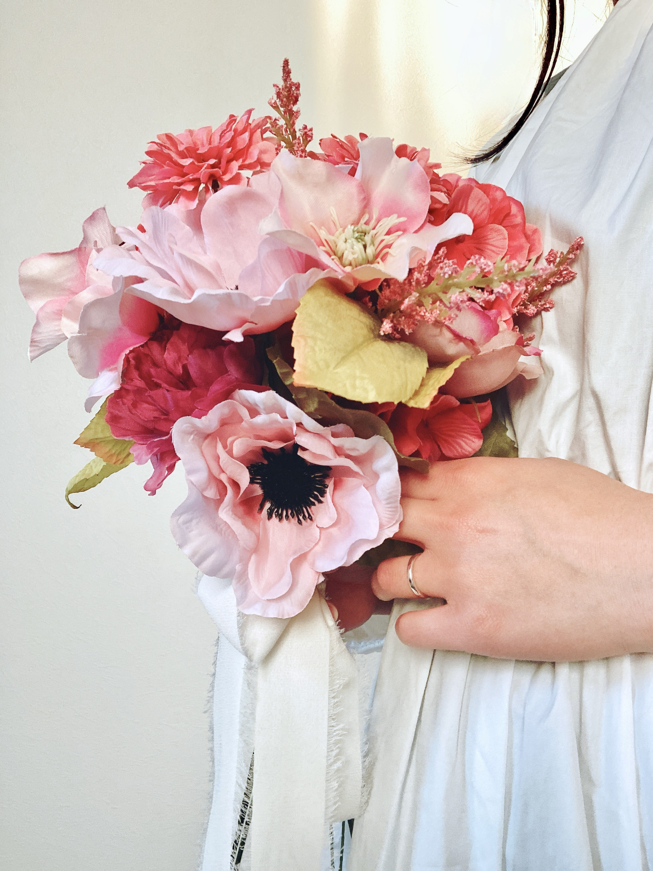 ウェディングブーケ　結婚式・フォトウェディング・前撮りにも最適　アネモネの春ブーケ　ピンク