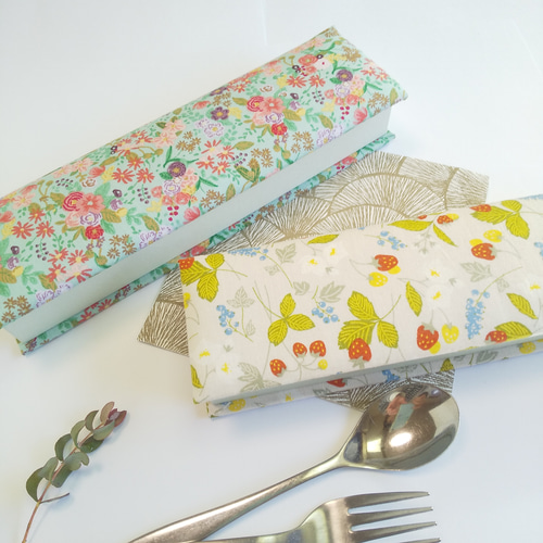 Hek。カトラリーケースハンドメイド カルトナージュのカトラリーケース(Strawberry) カトラリー