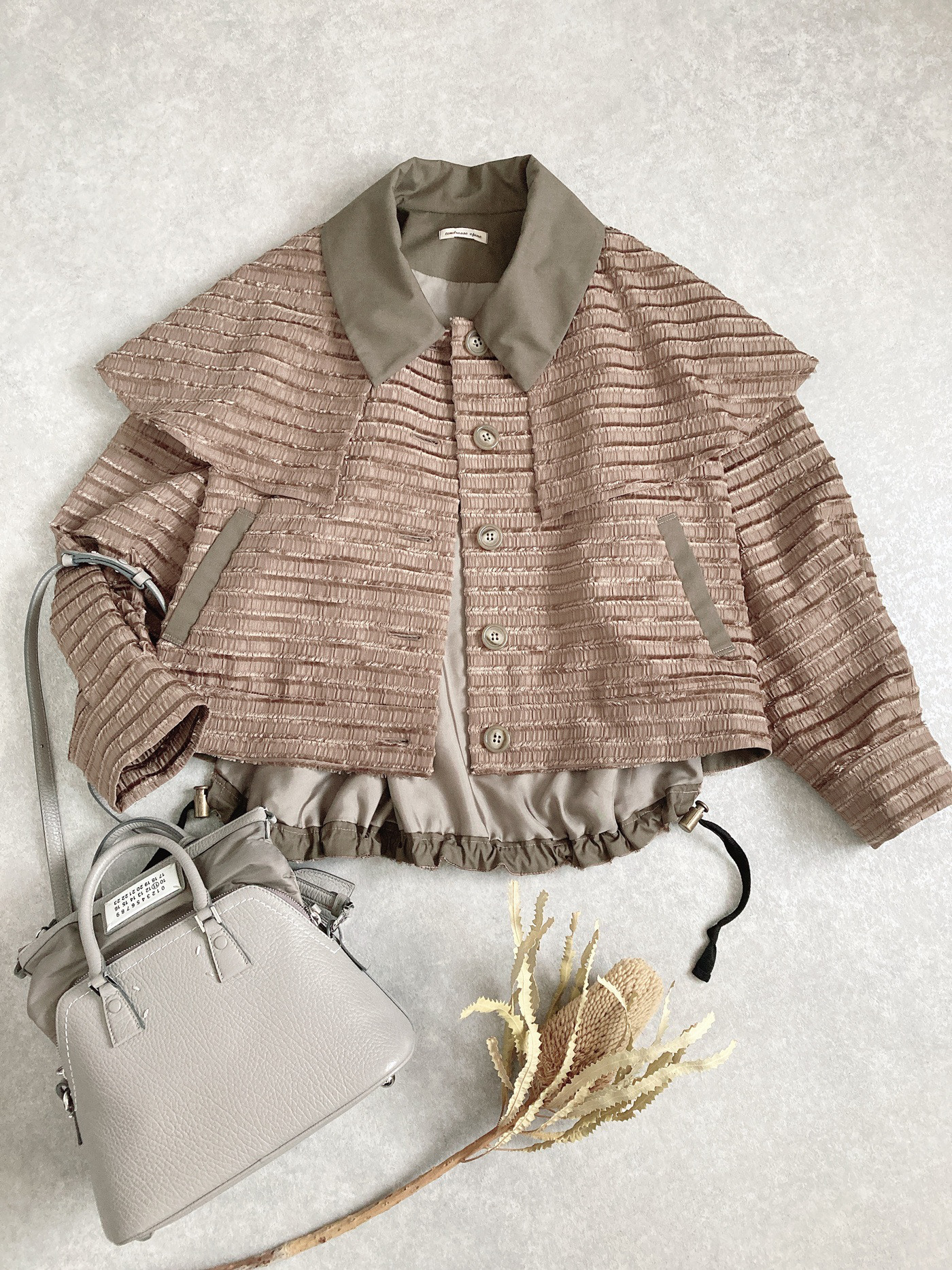 カットジャガードケープブルゾン