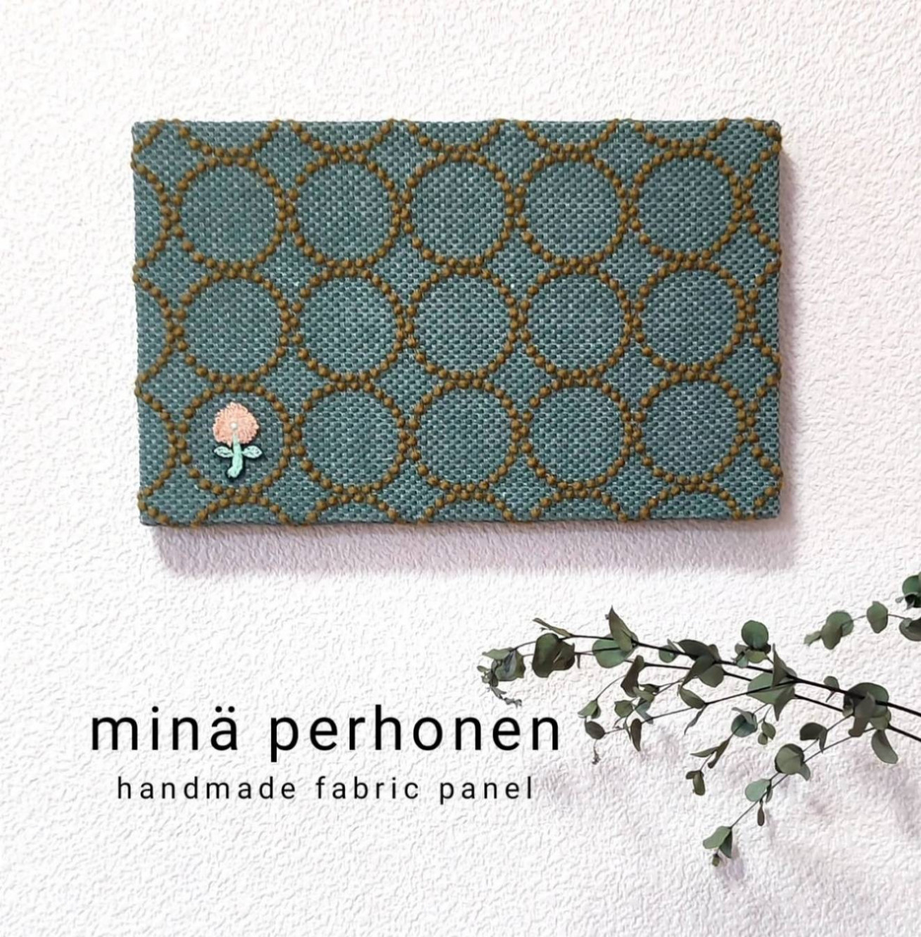 ファブリックパネル　ミナペルホネン　インテリアパネル　ボード　タンバリン　スキップ　グリーン　北欧風