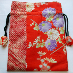 ６９８７　絞りと花柄の着物で作った巾着袋　＃送料無料 2枚目の画像