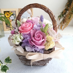 【かごバスケット♪】プリザーブドフラワーのフラワーバスケット(ピンク)　お花の贈り物　お祝い　ギフト　プレゼント　母の日 4枚目の画像