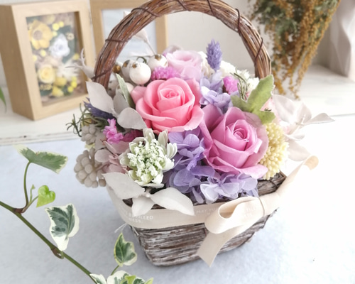 ＊*..おひさま色のフラワーバスケット..*＊.プリザーブドフラワー　贈り物 おひさま色のフラワーバスケット..**.プリザーブドフラワー 敬老