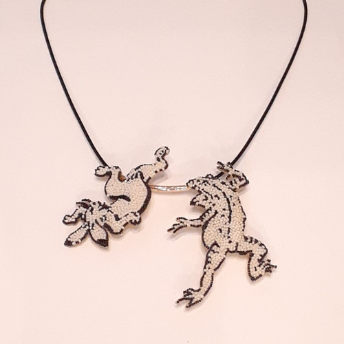 和柄チャーム 鳥獣戯画 蛙 かえる 刺し子 兎うさぎブローチ 鳥獣戯画 缶バッジ 3個 セット ウサギ カエル グッズ 兎 蛙 笹追い