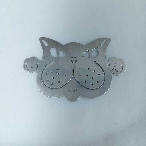 クリアケースに挟んでオリジナルスマホに！　silver製ブックマーカー「猫」 2枚目の画像