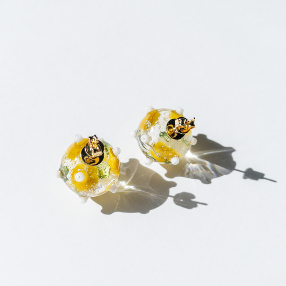 popuron ~mimosa~ /お花のピアス (イヤリング変更可能) ミモザ 1粒ピアス 樹脂 母の日 誕生日 8枚目の画像