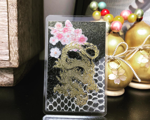 専用】◇❖虹色に輝く白龍と白蛇の御守り❖◇