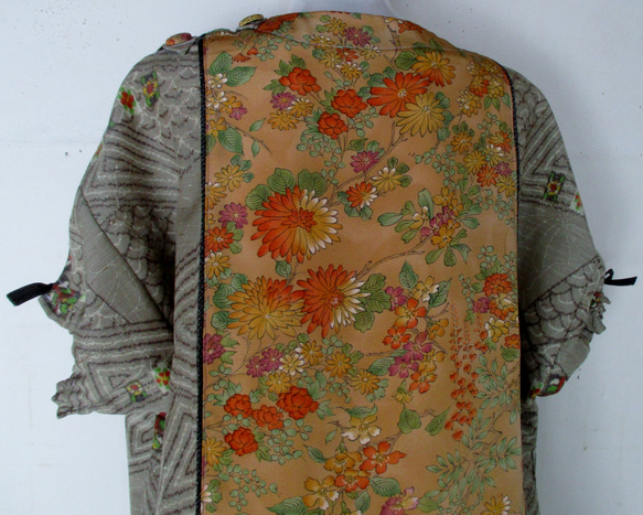 ６９８８　花柄の着物で作ったプルオーバー　＃送料無料 15枚目の画像