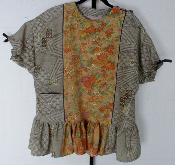 ６９８８　花柄の着物で作ったプルオーバー　＃送料無料 5枚目の画像