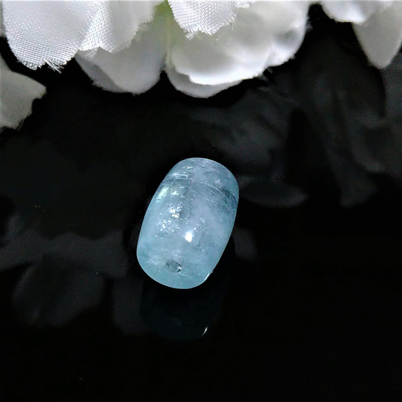 高品質 アクアマリン（ベリル） 天然石 天珠　１個  【再販 ３】 3月の誕生石　 8枚目の画像