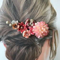 つまみ細工の髪飾り　薄桜色の梅＆小花＆アーティシャルフラワーの3点セット 1枚目の画像