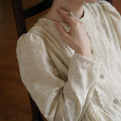 米白原色 法式復古暗紋提花亞麻棉洋裝 高腰長款茶歇連身裙 第7張的照片