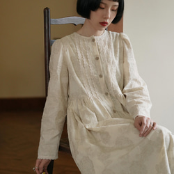 米白原色 法式復古暗紋提花亞麻棉洋裝 高腰長款茶歇連身裙 第14張的照片