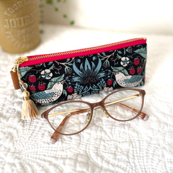 ウィリアムモリス《いちご泥棒＊ブルー》ハートのチャーム付き