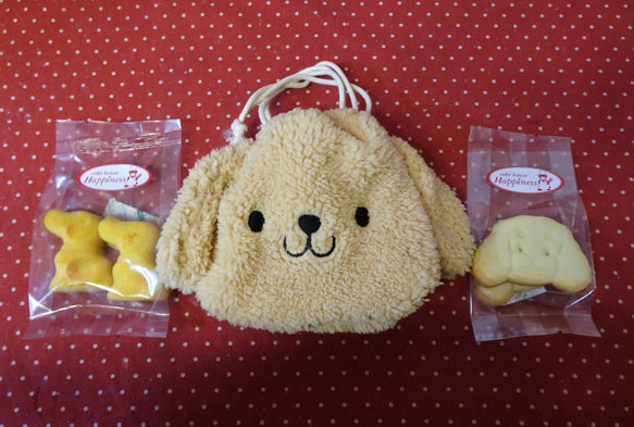 犬の形の焼き菓子入りふわふわワンちゃん巾着袋(^^ スイーツ・お菓子