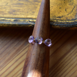 [K14gf] 紫水晶 3 個水平心形切割，繩編/鍍金戒指 第4張的照片