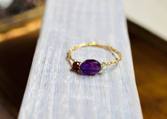 [K14gf] 紫水晶橢圓形切割、石榴石、海藍寶石繩編/鍍金戒指 第3張的照片