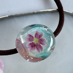 ガラスの ヘアゴム 桜ひとつぶ　4 3枚目の画像