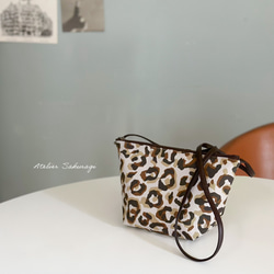 撥水加工のレオパード×ゴールドの軽やかショルダーバッグ ショルダー