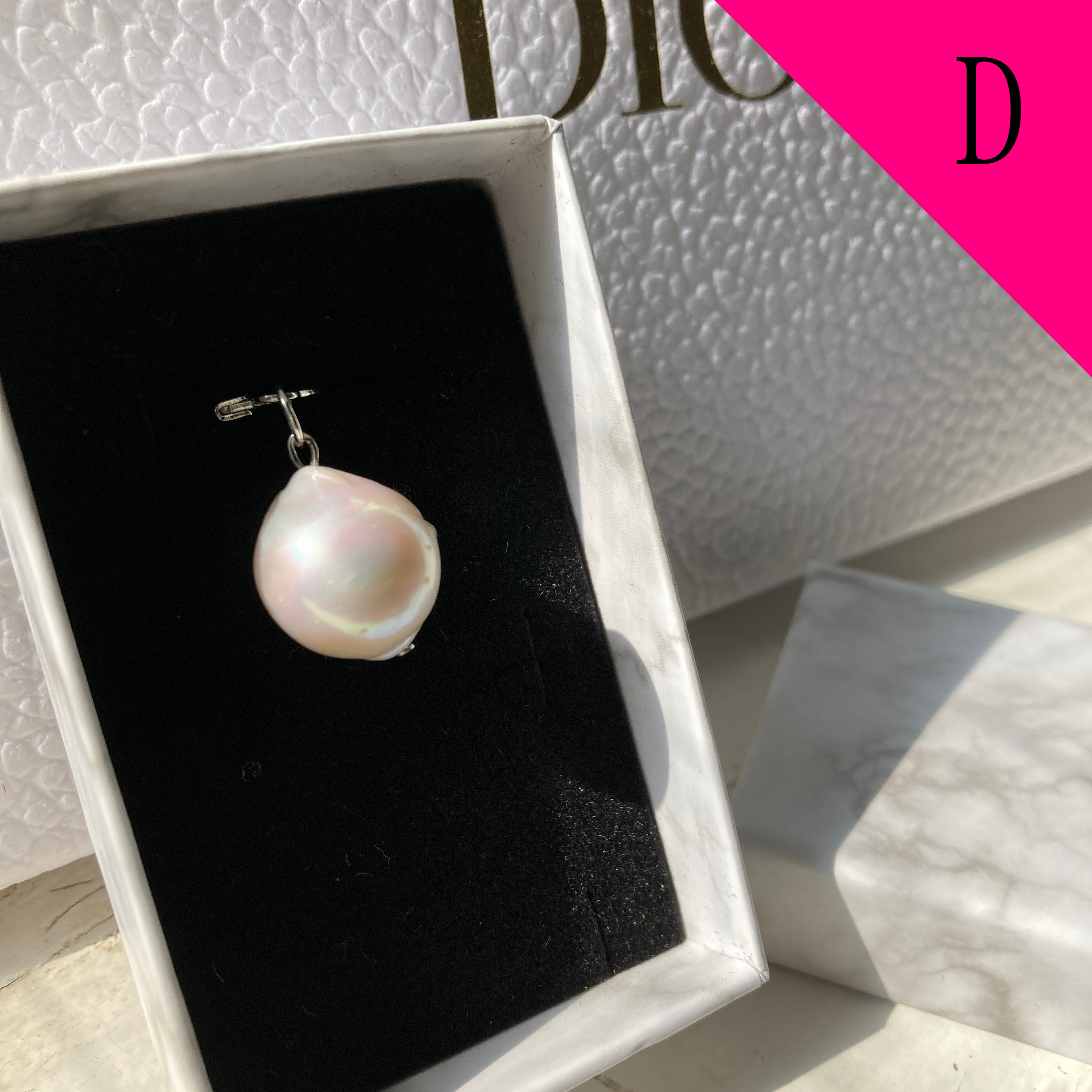 「歪真珠」baroque pearl earring（D）