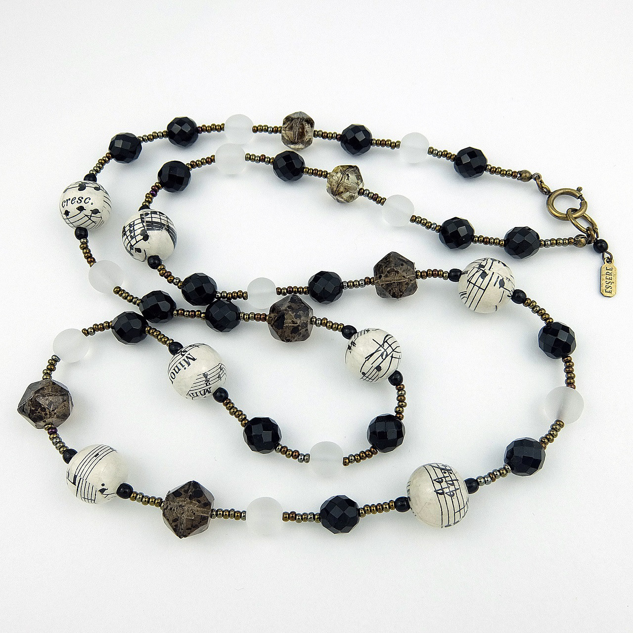 エッセレ・楽譜プリントパルプボールネックレス、音符のプリント ロングネックレス