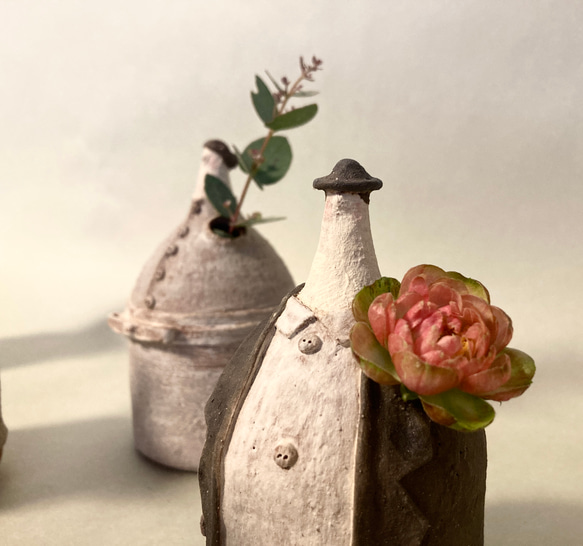 帽子を被った人 一輪挿し・花器 一輪挿し・花瓶・花器 tenoniwa 通販 