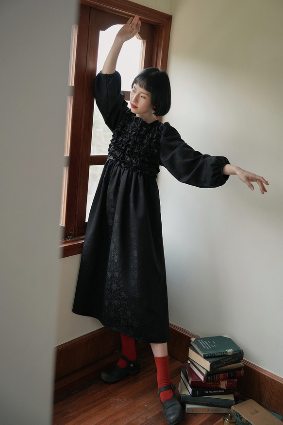 ブラックコートレトロダーク柄ジャカードプリーツリトルブラックドレスドレス絶妙な立体フラワードレス 17枚目の画像