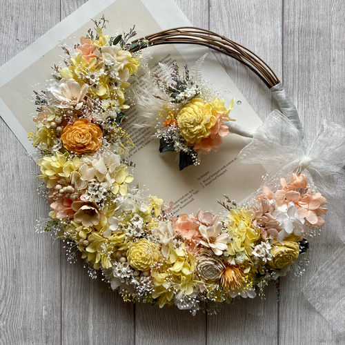 パステルイエローのリースブーケ プリザーブドフラワー／ドライ