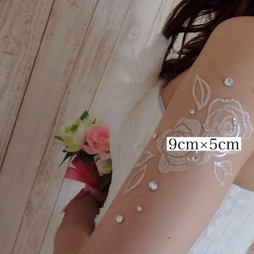 F240＊上品なroseデザイン ウェディングドレス 結婚式 ボディ