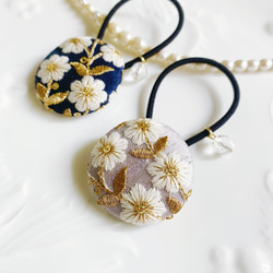 新色⭐︎春色flower刺繍テキスタイル　ヘアゴム 3枚目の画像